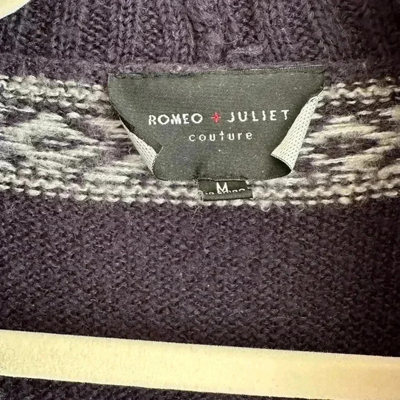 Romeo + Juliet Couture Nordic Print Sweater Cardigan, Navy Blue/White/Orange, M - Picture 9 of 16